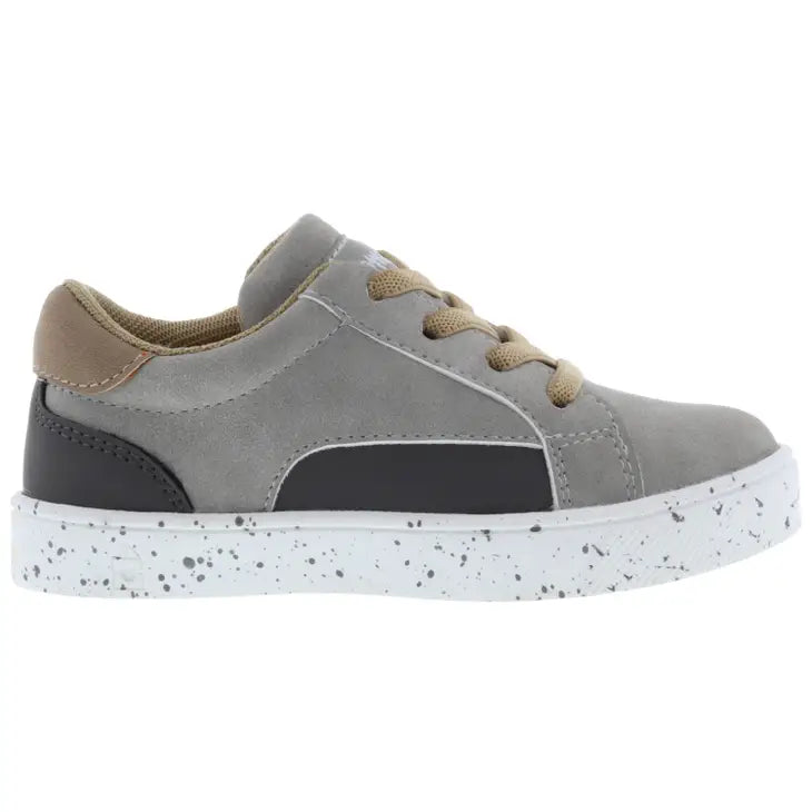 Oomphies “Leo” Grey Shoe